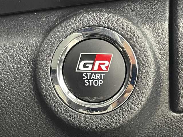 トヨタ ハイラックス Z GRスポーツ 福岡県 2022(令4)年 2.6万km アティチュードブラックマイカ 純正ＤＡナビ　/全方位カメラ　/ＥＴＣ　/ベッドライナー　/トノカバー　/リフトアップ　/レーダークルコン　/コーナーセンサー　/衝突軽減ブレーキ　/レーンキープ　/ヒルディセントコントロール　/パドルシフト　/ハーフレザー　/パワーシート　/ＬＥＤ