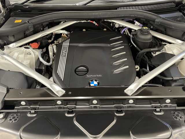ＢＭＷ ＢＭＷ Ｘ５ xDrive 35d プレジャー3ED 新潟県 2021(令3)年 3.5万km アルピンホワイトⅢ 限定車/サード・ロー・シート/ブラックレザーシート/ヘッドアップディスプレイ/純正21インチアルミホイール/電動パノラマ・ガラス・サンルーフ/harman/kardonサラウンド・サウンド・システム/BMWライブ・コックピット/-12.3インチ マルチ・ディスプレイ・メーター・パネル/-12.3インチ ワイド・コントロール・ディスプレイ/-HDDナビゲーション・システム/パーキングアシストプラス/ドライビングアシストプロフェッショナル/オートマチック・テールゲート/アダプティブLEDヘッドライト/コンフォート・アクセス/アンビエント・ライト/電動フロント・シート（運転席メモリー機能付）/フロント・シート・ヒーティング