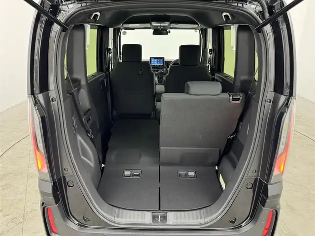 ホンダ Ｎ ＢＯＸ カスタム 愛知県 2024(令6)年 1.7万km クリスタルブラックパール ホンダセンシング/　・衝突軽減ブレーキ/　・先行車発進お知らせ機能　/　・歩行者事故低減ステアリング/　・路外逸脱抑制機能/　・標識認識機能/　・渋滞追従機能付アダプティブクルーズコントロール/　・車線維持支援システム/　・誤発進抑制機能/　・後方誤発進抑制機能/　・近距離衝突軽減ブレーキ/　・急アクセル抑制機能/　・パーキングセンサーシステム　/　・オートハイビーム/ホンダコネクトナビ/　（Bluetooth/USB/AppleCarPlay/Android Auto）/バックカメラ/片側パワースライドドア/シートヒーター/ベンチシート/オートライト/LEDライト/プッシュスタート/電子パーキング/オートホールド/純正AW/純正フロアマット/サンシェード