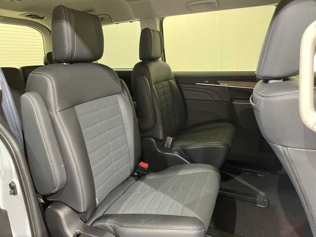 三菱 デリカＤ：５ シャモニー 愛媛県 2025(令7)年 0.1千km ホワイトダイヤモンド CHAMONIX (7人)　4WD　e-Assist/ステップレス　（7人）D:5専用11型ナビゲーション/フルセグ／Ｂｌｕｅｔｏｏｔｈ／ＵＳＢ/全方位カメラ/衝突被害軽減ブレーキ/レーダークルーズコントロール/パワーバックドア/Ｄ席パワーシート/ＤＮ席シートヒーター/両側電動ドア/オートマチックハイビーム/ブラインドスポットモニター/スペアキー