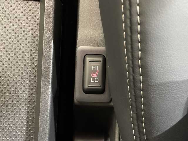 三菱 デリカＤ：５ シャモニー 愛媛県 2025(令7)年 0.1千km ホワイトダイヤモンド CHAMONIX (7人)　4WD　e-Assist/ステップレス　（7人）D:5専用11型ナビゲーション/フルセグ／Ｂｌｕｅｔｏｏｔｈ／ＵＳＢ/全方位カメラ/衝突被害軽減ブレーキ/レーダークルーズコントロール/パワーバックドア/Ｄ席パワーシート/ＤＮ席シートヒーター/両側電動ドア/オートマチックハイビーム/ブラインドスポットモニター/スペアキー