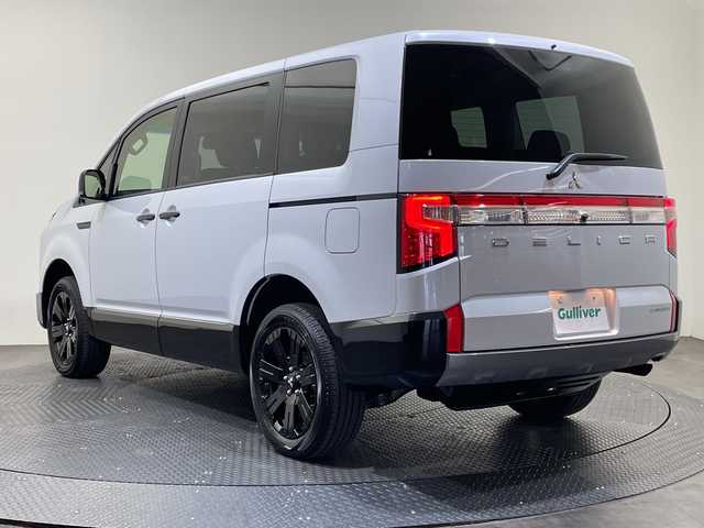 三菱 デリカＤ：５ シャモニー 愛媛県 2025(令7)年 0.1千km ホワイトダイヤモンド CHAMONIX (7人)　4WD　e-Assist/ステップレス　（7人）D:5専用11型ナビゲーション/フルセグ／Ｂｌｕｅｔｏｏｔｈ／ＵＳＢ/全方位カメラ/衝突被害軽減ブレーキ/レーダークルーズコントロール/パワーバックドア/Ｄ席パワーシート/ＤＮ席シートヒーター/両側電動ドア/オートマチックハイビーム/ブラインドスポットモニター/スペアキー