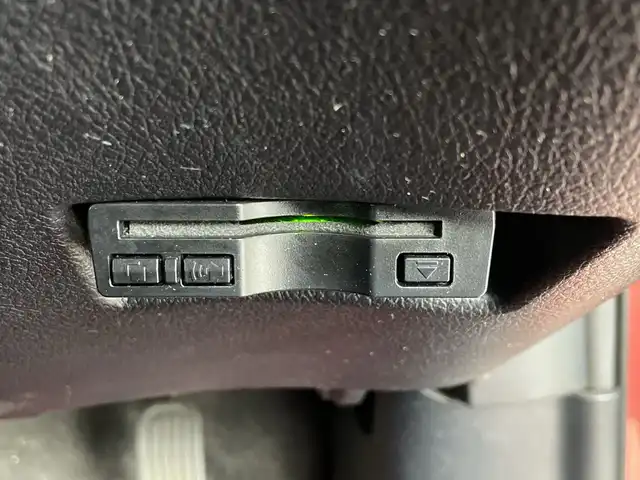 トヨタ シエンタ X 群馬県 2016(平28)年 7.3万km レッドマイカM 社外ＳＤナビ　バックカメラ　フルセグ　Ｂｌｕｅｔｏｏｔｈ　片側電動スライドドア　スマートキー　プッシュスタート　社外１５インチアルミホイール　ビルトインＥＴＣ　アイドリングストップ　横滑り防止　ＡＢＳ