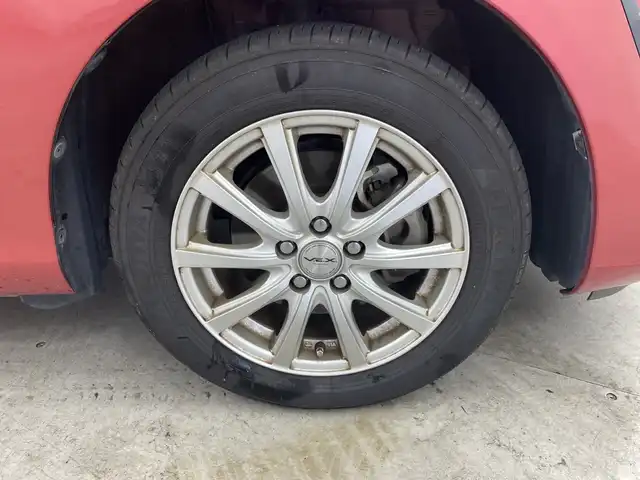 トヨタ シエンタ X 群馬県 2016(平28)年 7.3万km レッドマイカM 社外ＳＤナビ　バックカメラ　フルセグ　Ｂｌｕｅｔｏｏｔｈ　片側電動スライドドア　スマートキー　プッシュスタート　社外１５インチアルミホイール　ビルトインＥＴＣ　アイドリングストップ　横滑り防止　ＡＢＳ