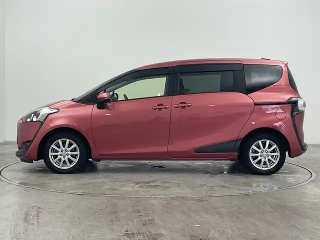 トヨタ シエンタ X 群馬県 2016(平28)年 7.3万km レッドマイカM 社外ＳＤナビ　バックカメラ　フルセグ　Ｂｌｕｅｔｏｏｔｈ　片側電動スライドドア　スマートキー　プッシュスタート　社外１５インチアルミホイール　ビルトインＥＴＣ　アイドリングストップ　横滑り防止　ＡＢＳ