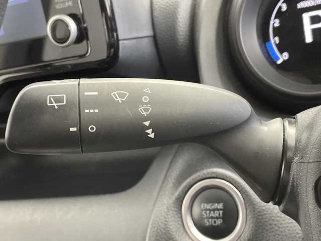 トヨタ ヤリスクロス G 新潟県 2023(令5)年 4.3万km ブラックマイカ 純正ディスプレイオーディオ/BT/全方位カメラ/シートヒーター/ETC2.0/ステアリングヒーター/ステアリングスイッチ/LEDヘッドライト/ドライブレコーダー前後