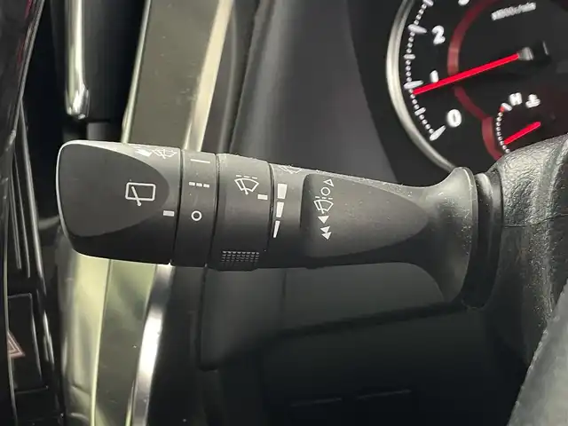 トヨタ アルファード S 埼玉県 2019(令1)年 7万km ホワイトパールクリスタルシャイン サンルーフ アルパイン１１インチナビ 12.8インチフリップダウンモニター バックカメラ デジタルインナーミラー 前後ドライブレコーダー 両側パワースライドドア レーダークルーズコントロール ETC