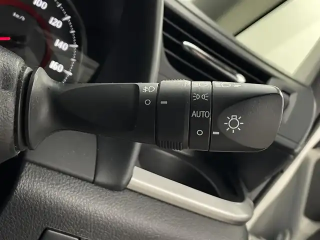 トヨタ アルファード S 埼玉県 2019(令1)年 7万km ホワイトパールクリスタルシャイン サンルーフ アルパイン１１インチナビ 12.8インチフリップダウンモニター バックカメラ デジタルインナーミラー 前後ドライブレコーダー 両側パワースライドドア レーダークルーズコントロール ETC