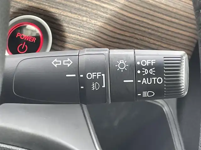 ホンダ フリード ハイブリット クロスター 兵庫県 2023(令5)年 1.2万km フィヨルドミストパール 純正9インチプレミアムインターナビ/Bluetooth/フルセグ/HDMI/アップルカープレイ/CD/DVD/純正15.6インチフリップダウン/ETC/両側パワースライド/ハーフレザーシート/シートヒーター