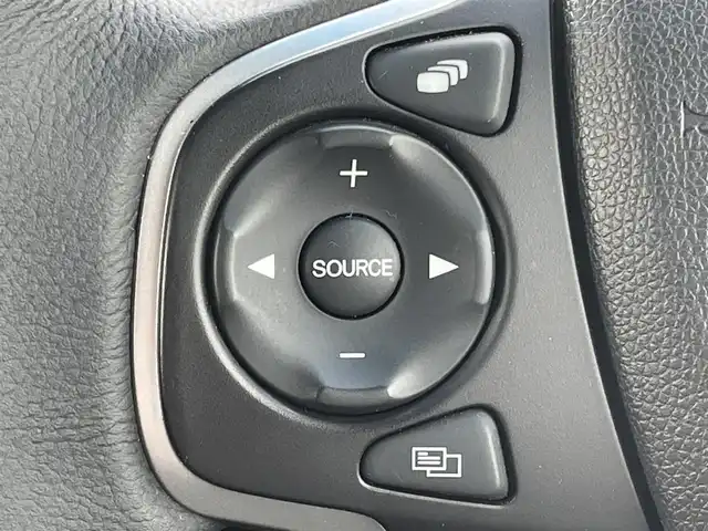 ホンダ フリード ハイブリット クロスター 兵庫県 2023(令5)年 1.2万km フィヨルドミストパール 純正9インチプレミアムインターナビ/Bluetooth/フルセグ/HDMI/アップルカープレイ/CD/DVD/純正15.6インチフリップダウン/ETC/両側パワースライド/ハーフレザーシート/シートヒーター