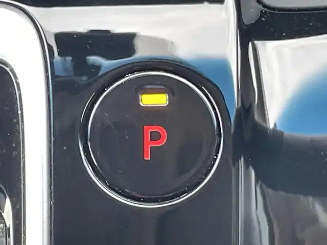 ホンダ フリード ハイブリット クロスター 兵庫県 2023(令5)年 1.2万km フィヨルドミストパール 純正9インチプレミアムインターナビ/Bluetooth/フルセグ/HDMI/アップルカープレイ/CD/DVD/純正15.6インチフリップダウン/ETC/両側パワースライド/ハーフレザーシート/シートヒーター