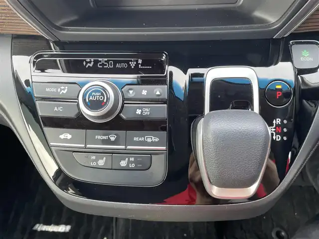 ホンダ フリード ハイブリット クロスター 兵庫県 2023(令5)年 1.2万km フィヨルドミストパール 純正9インチプレミアムインターナビ/Bluetooth/フルセグ/HDMI/アップルカープレイ/CD/DVD/純正15.6インチフリップダウン/ETC/両側パワースライド/ハーフレザーシート/シートヒーター