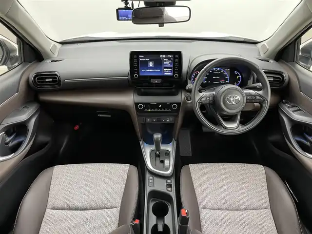 トヨタ ヤリスクロス Z 岡山県 2020(令2)年 5.7万km ホワイトパールクリスタルシャイン 純正８インチディスプレイオーディオ/（フルセグ/BT/USB/AppleCarplay)/全方位カメラ/モデリスタエアロ(前/後）/ドライブレコーダー（前/後）/ビルトインＥＴＣ/追従型クルーズコントロール/LEDヘッドライト/オートハイビーム/純正１８インチＡＷ/パワーシート（運転席）/コーナーセンサー（前/後）/踏み間違い防止/衝突軽減ブレーキ/レーンキープアシスト/ハーフレザー/シートヒーター（運転席/助手席）/オートブレーキホールド/禁煙車/純正フロアマット/純正18インチAW/スマートキー×2