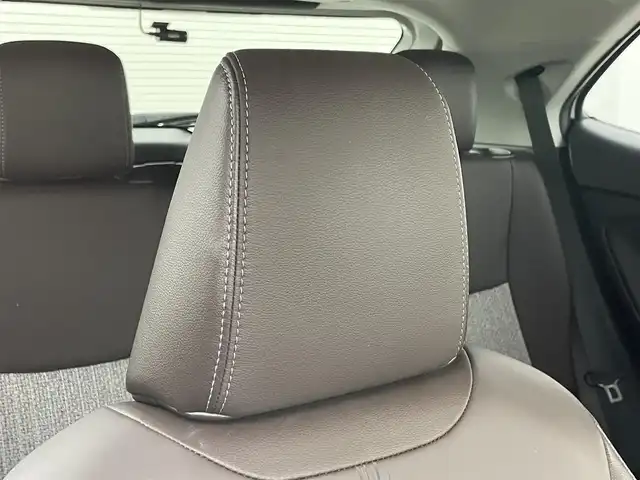 トヨタ ヤリスクロス Z 岡山県 2020(令2)年 5.7万km ホワイトパールクリスタルシャイン 純正８インチディスプレイオーディオ/（フルセグ/BT/USB/AppleCarplay)/全方位カメラ/モデリスタエアロ(前/後）/ドライブレコーダー（前/後）/ビルトインＥＴＣ/追従型クルーズコントロール/LEDヘッドライト/オートハイビーム/純正１８インチＡＷ/パワーシート（運転席）/コーナーセンサー（前/後）/踏み間違い防止/衝突軽減ブレーキ/レーンキープアシスト/ハーフレザー/シートヒーター（運転席/助手席）/オートブレーキホールド/禁煙車/純正フロアマット/純正18インチAW/スマートキー×2