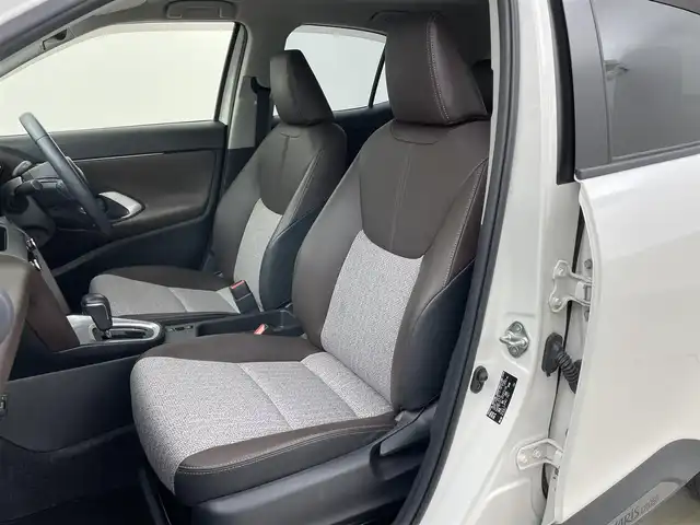 トヨタ ヤリスクロス Z 岡山県 2020(令2)年 5.7万km ホワイトパールクリスタルシャイン 純正８インチディスプレイオーディオ/（フルセグ/BT/USB/AppleCarplay)/全方位カメラ/モデリスタエアロ(前/後）/ドライブレコーダー（前/後）/ビルトインＥＴＣ/追従型クルーズコントロール/LEDヘッドライト/オートハイビーム/純正１８インチＡＷ/パワーシート（運転席）/コーナーセンサー（前/後）/踏み間違い防止/衝突軽減ブレーキ/レーンキープアシスト/ハーフレザー/シートヒーター（運転席/助手席）/オートブレーキホールド/禁煙車/純正フロアマット/純正18インチAW/スマートキー×2