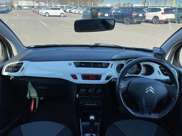 シトロエン Ｃ３ エアプレイ 道央・札幌 2011(平23)年 13.3万km ライトブルー 純正オーディオ/AM/FM/AUX/横滑り防止装置/クルーズコントロール/ETC/SPORTMODE/SNOWMODE/MTモード付AT/リモコンキー/ハロゲンヘッドライト/フォグランプ/ヘッドライトレベライザー/純正フロアマット/冬タイヤ積込（ゴムのみ）/205/55/R16/2023年/山6mm