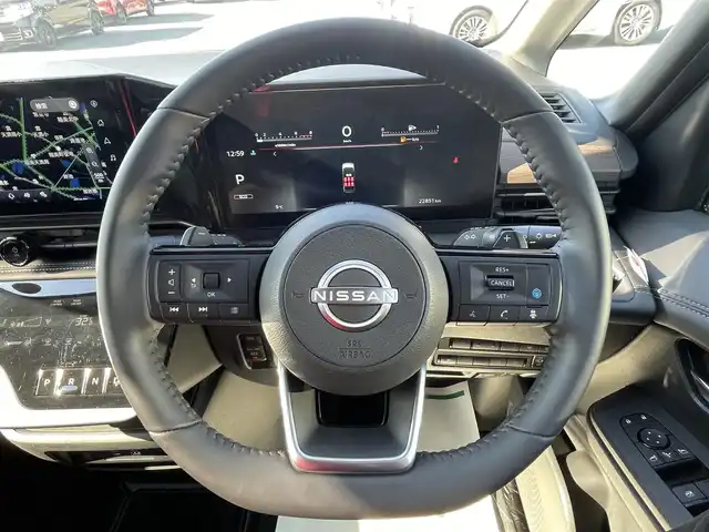 日産 セレナ ハイウェイスター V 兵庫県 2023(令5)年 2.3万km プリズムホワイト 純正12.3メーカーナビ/フルセグ/TVキャンセラー/Bluetooth/プロパイロット/デジタルインナーミラー/アラウンドビューモニター/パドルシフト/クリアランスソナー/置き型充電/USB/LEDヘッドライト/ETC2.０/スマートキー/スペアキー