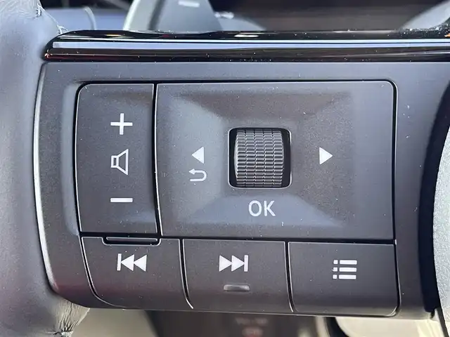 日産 セレナ ハイウェイスター V 兵庫県 2023(令5)年 2.3万km プリズムホワイト 純正12.3メーカーナビ/フルセグ/TVキャンセラー/Bluetooth/プロパイロット/デジタルインナーミラー/アラウンドビューモニター/パドルシフト/クリアランスソナー/置き型充電/USB/LEDヘッドライト/ETC2.０/スマートキー/スペアキー