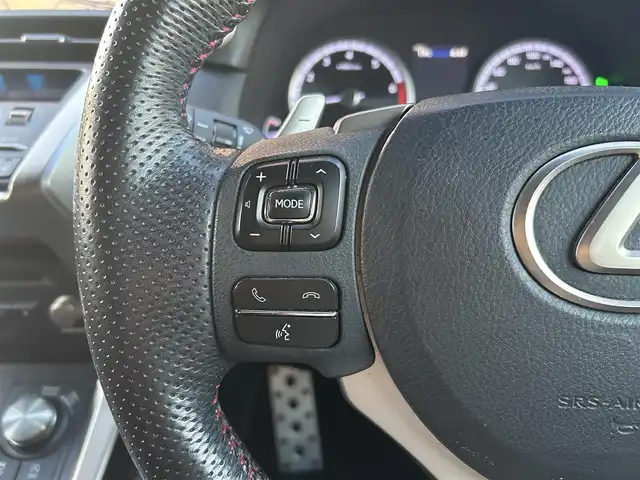 レクサス ＮＸ 300 Fスポーツ 福岡県 2018(平30)年 9.6万km ソニッククォーツ ワンオーナー/サンルーフ/Ｌｅｘｕｓｓａｆｅｔｙｓｙｓｔｅｍ＋/レーダークルーズコントロール/レーンキープアシスト/三眼ＬＥＤ　/赤革シート/前席ベンチレーション　/前席シートヒーター/純正ナビ/フルセグTV/全方位カメラ/ハンドルヒーター/パワーバックドア　/前後ドライブレコーダー/純正18インチアルミホイール/ETC/取扱説明書/保証書/スペアキー/カードキー