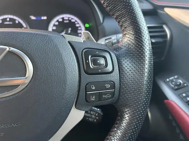 レクサス ＮＸ 300 Fスポーツ 福岡県 2018(平30)年 9.6万km ソニッククォーツ ワンオーナー/サンルーフ/Ｌｅｘｕｓｓａｆｅｔｙｓｙｓｔｅｍ＋/レーダークルーズコントロール/レーンキープアシスト/三眼ＬＥＤ　/赤革シート/前席ベンチレーション　/前席シートヒーター/純正ナビ/フルセグTV/全方位カメラ/ハンドルヒーター/パワーバックドア　/前後ドライブレコーダー/純正18インチアルミホイール/ETC/取扱説明書/保証書/スペアキー/カードキー