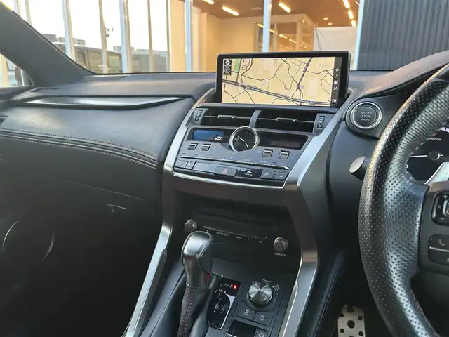 レクサス ＮＸ 300 Fスポーツ 福岡県 2018(平30)年 9.6万km ソニッククォーツ ワンオーナー/サンルーフ/Ｌｅｘｕｓｓａｆｅｔｙｓｙｓｔｅｍ＋/レーダークルーズコントロール/レーンキープアシスト/三眼ＬＥＤ　/赤革シート/前席ベンチレーション　/前席シートヒーター/純正ナビ/フルセグTV/全方位カメラ/ハンドルヒーター/パワーバックドア　/前後ドライブレコーダー/純正18インチアルミホイール/ETC/取扱説明書/保証書/スペアキー/カードキー