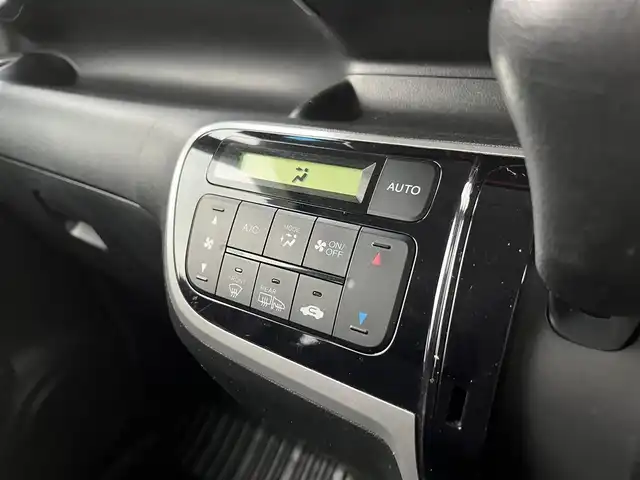 ホンダ Ｎ ＢＯＸ G SSパッケージ 鳥取県 2013(平25)年 9.9万km クリスタルブラックパール ４・W・D /社外ナビ/フルセグ/DVD/CD/BT/両側パワースライドドア/純正14インチアルミホイール/プッシュエンジンスタート/アイドリングストップ/ウィンカーミラー/電動格納ミラー/フロアマット/ドアバイザー