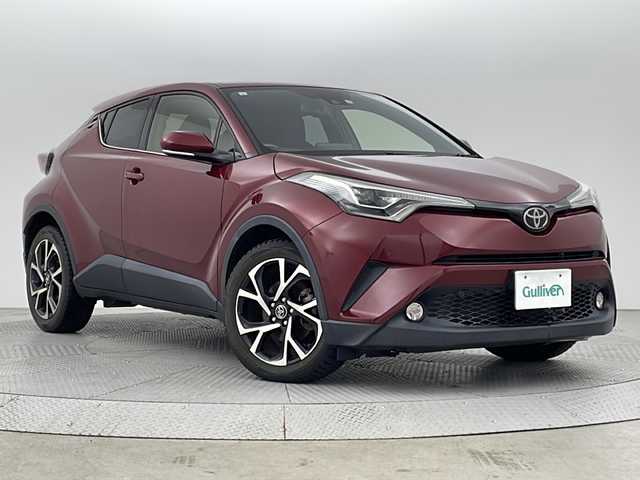 トヨタ Ｃ－ＨＲ G－T 新潟県 2017(平29)年 2.8万km センシュアルレッドマイカ 4WD/トヨタセーフティセンス/純正メモリナビ/(AM/FM/CD/フルセグ/Bluetooth/HDMI)/バックモニター/前方ドライブレコーダー/レーダークルーズコントロール/LEDオートライト/ハーフレザーシート/前席シートヒーター/純正18インチアルミホイール/純正フロアマット/スマートキー/ETC