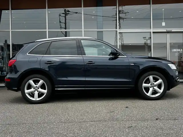 アウディ Ｑ５ 2．0 TFSI クワトロ Sライン 富山県 2014(平26)年 7.7万km 青 Sline/フルセグテレビ/バックカメラ/アイドリングストップ/クルーズコントロール/ETC/Bluetooth接続/HDDナビ/コーナーセンサー/ダウンヒルアシストコントロール/DVD再生/前後ドラレコ/パワーバックドア