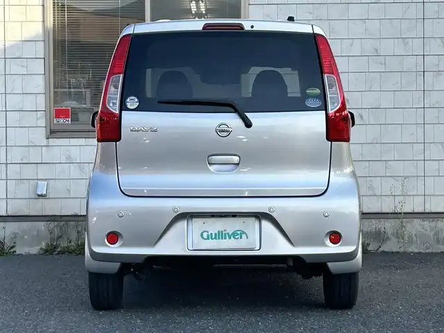 日産 デイズ J 福岡県 2018(平30)年 12.5万km スターリングシルバーM 純正メモリナビ【MJ118D-W】/　（AM/FM/Bluetooth/ipod/WALKMAN/フルセグTV）/安全装備/・インテリジェントエマージェンシーブレーキ/・ビークルダイナミクスコントロール/・ハイビームアシストスイッチ/ETC/電格ミラー/ドアミラー調整スイッチ/純正フロアマット/ISOFIX/ドアバイザー/スペアキー×１/保証書/取扱説明書