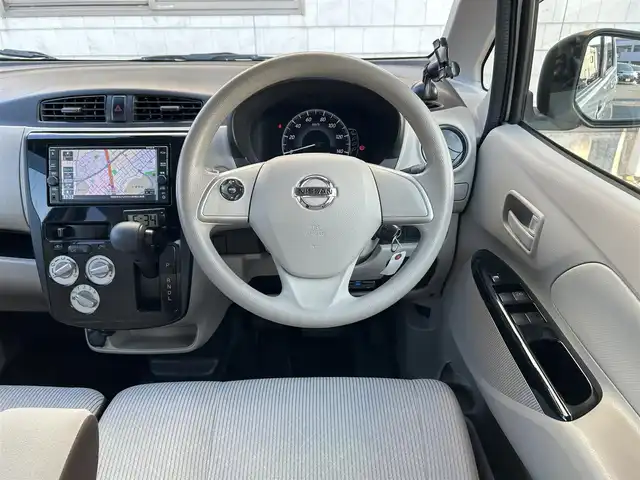 日産 デイズ J 福岡県 2018(平30)年 12.5万km スターリングシルバーM 純正メモリナビ【MJ118D-W】/　（AM/FM/Bluetooth/ipod/WALKMAN/フルセグTV）/安全装備/・インテリジェントエマージェンシーブレーキ/・ビークルダイナミクスコントロール/・ハイビームアシストスイッチ/ETC/電格ミラー/ドアミラー調整スイッチ/純正フロアマット/ISOFIX/ドアバイザー/スペアキー×１/保証書/取扱説明書