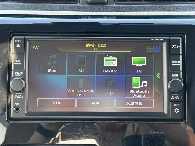 日産 デイズ J 福岡県 2018(平30)年 12.5万km スターリングシルバーM 純正メモリナビ【MJ118D-W】/　（AM/FM/Bluetooth/ipod/WALKMAN/フルセグTV）/安全装備/・インテリジェントエマージェンシーブレーキ/・ビークルダイナミクスコントロール/・ハイビームアシストスイッチ/ETC/電格ミラー/ドアミラー調整スイッチ/純正フロアマット/ISOFIX/ドアバイザー/スペアキー×１/保証書/取扱説明書