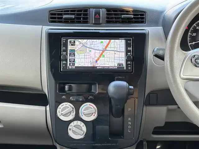 日産 デイズ J 福岡県 2018(平30)年 12.5万km スターリングシルバーM 純正メモリナビ【MJ118D-W】/　（AM/FM/Bluetooth/ipod/WALKMAN/フルセグTV）/安全装備/・インテリジェントエマージェンシーブレーキ/・ビークルダイナミクスコントロール/・ハイビームアシストスイッチ/ETC/電格ミラー/ドアミラー調整スイッチ/純正フロアマット/ISOFIX/ドアバイザー/スペアキー×１/保証書/取扱説明書