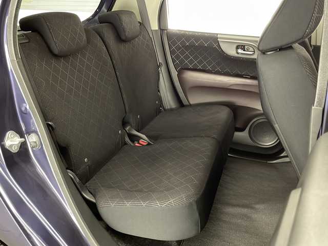 ホンダ Ｎ ＯＮＥ プレミアム ツアラー 宮崎県 2012(平24)年 6.9万km プレミアムブルームーンパール 禁煙車/純正ナビTV/（VXM-145VFi/CD/DVD/Bluetooth/フルセグTV)/純正バックカメラ/純正オートアラーム/純正マッドガード/純正キセノンオートライト/純正フォグ/純正ルーフエンドスポイラー/純正フロアマット/社外15インチアルミ/ウインカードアミラー/リアプライバシーガラス/オートエアコン/電動格納ミラー/ETC/スマートキー/プッシュエンジンスタート/スペアキー/新車時保証書/取扱い説明書