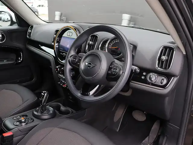 ＭＩＮＩ ＢＭＷ ミニ クロスオーバー クーパー D オール4 長野県 2020(令2)年 5万km 黒Ⅱ ペッパーＰＫＧ　/純正ナビ　/バックカメラ　/ＡＣＣ　/衝突軽減ブレーキ　/コンフォートアクセス　/シートヒーター　/パワーバックドア　/ＭＩＮＩエキサイトメント／ライトＰＫＧ　/ＭＩＮＩドライビングモード　/純１７ＡＷ