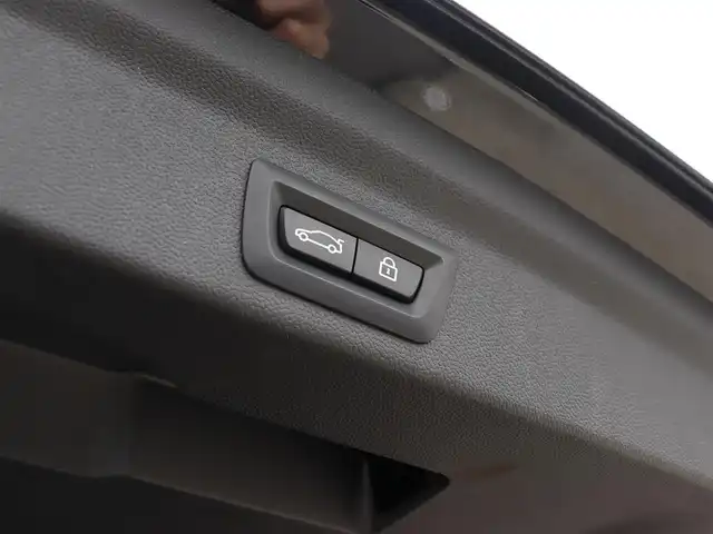 ＭＩＮＩ ＢＭＷ ミニ クロスオーバー クーパー D オール4 長野県 2020(令2)年 5万km 黒Ⅱ ペッパーＰＫＧ　/純正ナビ　/バックカメラ　/ＡＣＣ　/衝突軽減ブレーキ　/コンフォートアクセス　/シートヒーター　/パワーバックドア　/ＭＩＮＩエキサイトメント／ライトＰＫＧ　/ＭＩＮＩドライビングモード　/純１７ＡＷ