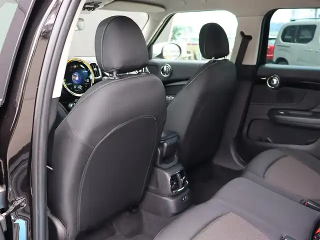 ＭＩＮＩ ＢＭＷ ミニ クロスオーバー クーパー D オール4 長野県 2020(令2)年 5万km 黒Ⅱ ペッパーＰＫＧ　/純正ナビ　/バックカメラ　/ＡＣＣ　/衝突軽減ブレーキ　/コンフォートアクセス　/シートヒーター　/パワーバックドア　/ＭＩＮＩエキサイトメント／ライトＰＫＧ　/ＭＩＮＩドライビングモード　/純１７ＡＷ