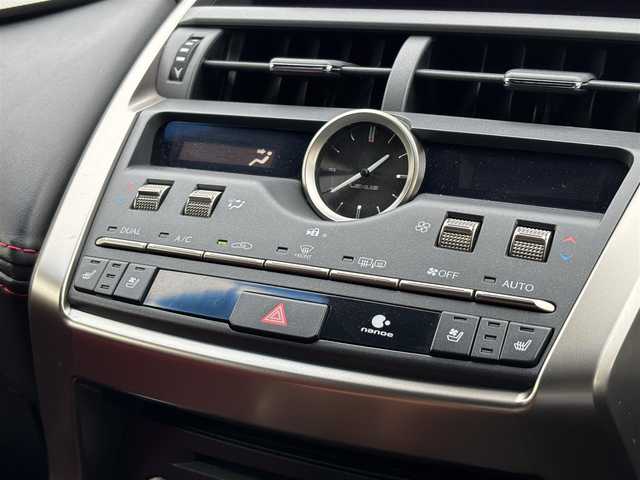 レクサス ＮＸ 300 Fスポーツ 大分県 2018(平30)年 9.3万km グラファイトブラックガラスフレーク ・純正ナビ(CD.DVD.SD.BT.AUX)/・全方位カメラ/・フルセグテレビ/・マークレビンソン/・ヘッドアップディスプレイ/・赤黒レザーシート/・プリクラッシュセーフティ/・ブラインドスポットモニター/・ETC 2.0/・ドライブレコーダー/・２列目電動格納シート/・パドルシフト/・ハンドルヒーター/・ブレーキホールド/・パワーシート/・シートメモリー/・シートヒーター/・シートクーラー/・電動リアゲート/・トノカバー
