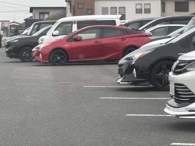 レクサス ＮＸ 300 Fスポーツ 大分県 2018(平30)年 9.3万km グラファイトブラックガラスフレーク ・純正ナビ(CD.DVD.SD.BT.AUX)/・全方位カメラ/・フルセグテレビ/・マークレビンソン/・ヘッドアップディスプレイ/・赤黒レザーシート/・プリクラッシュセーフティ/・ブラインドスポットモニター/・ETC 2.0/・ドライブレコーダー/・２列目電動格納シート/・パドルシフト/・ハンドルヒーター/・ブレーキホールド/・パワーシート/・シートメモリー/・シートヒーター/・シートクーラー/・電動リアゲート/・トノカバー