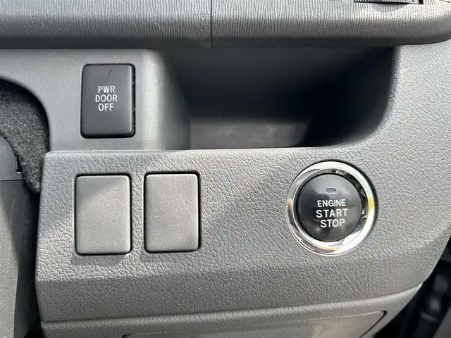 トヨタ ヴォクシー ZS 煌 東京都 2008(平20)年 13.3万km ダークバイオレットマイカメタリック 純正HDDナビ/　フルセグTV/CD/DVD/AUX/ミュージックサーバー/バックカメラ/フリップダウンモニター/ビルトインETC/パドルシフト/オートライト/純正16インチアルミホイール/純正フロアマット/両側パワースライドドア/パワーステアリング/パワーウィンドウ/LEDライト/フォグランプ/プッシュスタート/電動格納ミラー/ドアバイザー/スマートキー×2/保証書/点検記録簿/取扱説明書/スペアキー