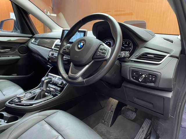 ＢＭＷ ２１８ｄ アクティブツアラー ラグジュアリー 千葉県 2019(令1)年 3.8万km メディテラニアンブルー アドバンスドアクティブセーフティＰＫＧ　/コンフォートＰＫＧ　/革　/ＡＣＣ　/ＨＵＤ　/ナビ　/Ｂｌｕｅｔｏｏｔｈ接続　/Ｂカメラ　/ＨＵＤ　/シートＨ　/電動シート　/電動リアゲート　/ＬＥＤライト　/衝突軽減Ｂ　/ＬＫＡ