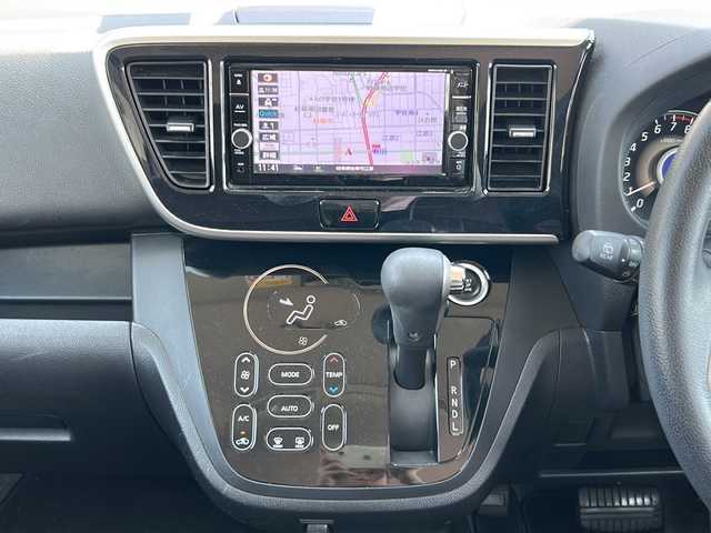 日産 デイズ ルークス ハイウェイスターX 岐阜県 2018(平30)年 7万km ホワイトパール /純正メモリナビ/(Bluetooth/CD/USB/TV)//前方ドライブレコーダー//バックカメラ//全方位カメラ//レーンアシスト//衝突軽減ブレーキ//アイドリングストップ//片側パワースライドドア//ETC//LEDヘッドライト//純正14インチアルミホイール//プッシュスタート&スマートキー