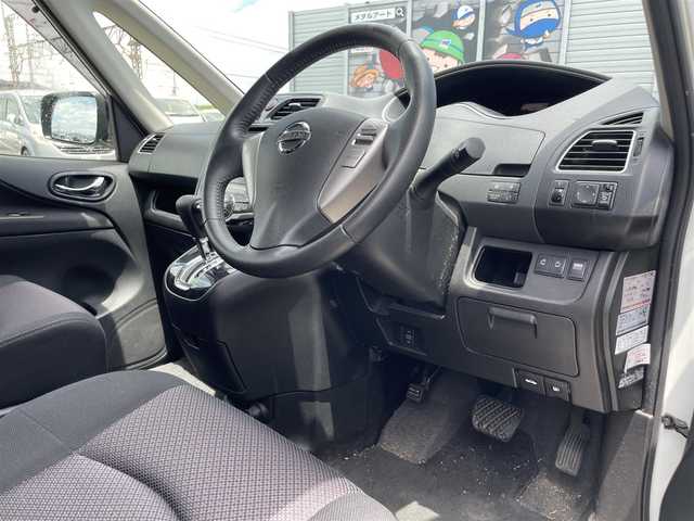 日産 セレナ ハイウェイS G Sハイブリッド 滋賀県 2013(平25)年 9.8万km ブリリアントホワイトパール 禁煙車/純正ナビ【CD/ワンセグ】/バックカメラ/両側パワースライドドア/クルーズコントロール/アイドリングストップ/ETC/プッシュスタート/スマートキー/スペアキー