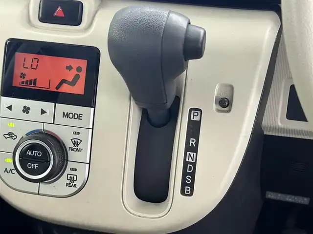 ダイハツ ムーヴ キャンバス X SA Ⅲ 滋賀県 2018(平30)年 6.1万km パールホワイトⅢ/スムースグレーマイカメタリック 2トーン 禁煙車/社外ナビ/（CD/DVD/フルセTV/Bluetooth/SD/USB/AM/FM)/バックカメラ/両側パワースライドドア/360度ドライブレコーダー/スマートアシスト３/ -衝突警報機能/ -誤発進抑制機能（前方・後方）/ -車線逸脱警報機能/ -オートマチックハイビーム/ -衝突回避支援ブレーキ/ETC/純正ドアバイザー/純正フロアマット/スマートキー/プッシュスタート