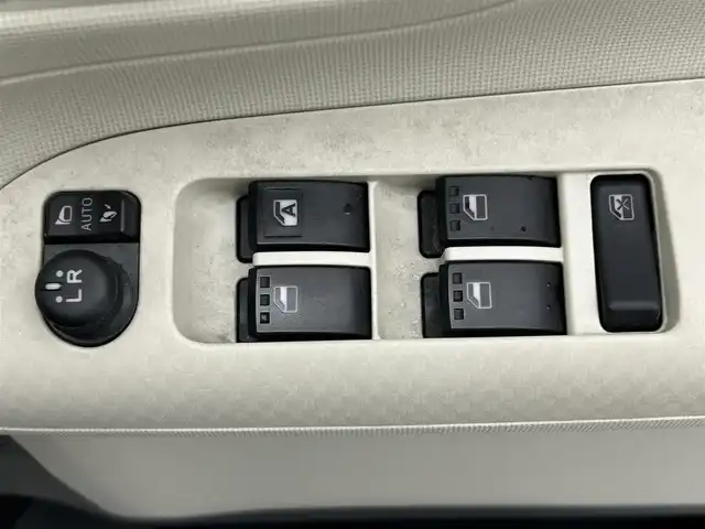 ダイハツ ムーヴ キャンバス X SA Ⅲ 滋賀県 2018(平30)年 6.1万km パールホワイトⅢ/スムースグレーマイカメタリック 2トーン 禁煙車/社外ナビ/（CD/DVD/フルセTV/Bluetooth/SD/USB/AM/FM)/バックカメラ/両側パワースライドドア/360度ドライブレコーダー/スマートアシスト３/ -衝突警報機能/ -誤発進抑制機能（前方・後方）/ -車線逸脱警報機能/ -オートマチックハイビーム/ -衝突回避支援ブレーキ/ETC/純正ドアバイザー/純正フロアマット/スマートキー/プッシュスタート