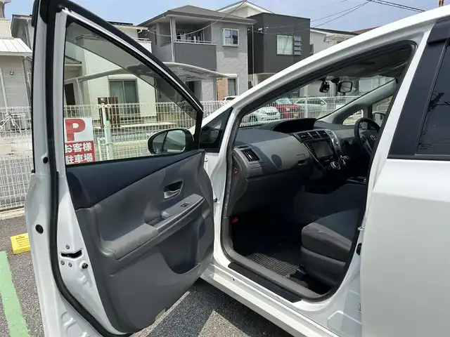 トヨタ プリウス α S ツーリングセレクション 兵庫県 2013(平25)年 5.8万km ホワイトパールクリスタルシャイン ワンオーナー/ALPINE8インチナビ/フルセグTV/CD/DVD/Bluetooth/SD/FM/AM/バックカメラ/ビルトインETC/前 ドライブレコーダー/HIDヘッドライト/フォグランプ/オートライト/プッシュスタート/電格ミラー/ステアリングスイッチ/革巻きステアリング/ドアバイザー/フロアマット/ISOFIX/スペアキー1本/新車時保証書/取扱説明書