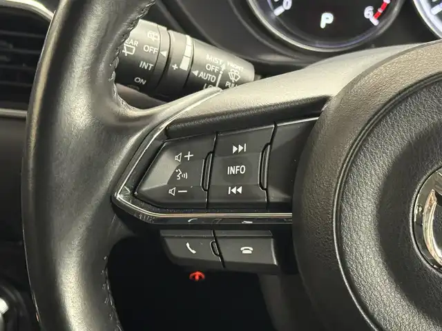マツダ ＣＸ－５ XD プロアクティブ 三重県 2018(平30)年 4.2万km ソウルレッドクリスタルM 2.2L ディーゼルターボ/AWD/MTモード付フロア6AT/純正 7インチナビ/（FM/AM/aha/Stitcher/Bluetooth/USB/CD/AUX/DVD/TV）/【OP】360°ビュー・モニター/【OP】BOSEサウンドシステム（AUDIOPILOT2＋Centerpoint2）＋10スピーカー/ドライブレコーダー 前後/ビルトインETC2.0/安全/・スマートブレーキサポート（SBS）/・AT誤発進抑制制御（前進・後進）/・レーダークルコン/・車線逸脱警報（LDWS）/・ブラインドスポットモニタリング（BSM）（リアクロストラフィックアラート機能付）/・ドライバーアテンションアラート/・パーキングセンサー（前後）/・レーンキープアシストシステム（LAS）/・交通標識認識システム（TSR）/装備/【OP】パワーテールゲート/【OP】ドライビングポジションパッケージ/●10wayパワーシート（運転席）/●ドライビングポジションメモリー機能（シート位置・HUD）/●シートヒーター（D/N）/●ステアリングヒーター/・HUD/・左右独立オートエアコン/・オートライト/・リアフォグランプ/・純正17inAW/・保/取/・スマートキーx2