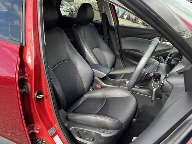 マツダ ＣＸ－３ 20SプロアクティブSパッケージ 新潟県 2019(令1)年 5.3万km ソウルレッドクリスタルM 4WD/純正SDナビ/CD/DVD/BT/フルセグテレビ/全方位カメラ/ETC/ドライブレコーダー/衝突被害軽減ブレーキ/レーンキープアシスト/レーダークルーズコントロール/半革シート/運転席パワーシート/シートヒーター /ステアリングヒーター/ステアリングスイッチ/パドルシフト/コーナーセンサー/スマートキー/プッシュスタート/LEDヘッドライト/オートライト/オートハイビーム/フォグランプ/純正18インチアルミホイール