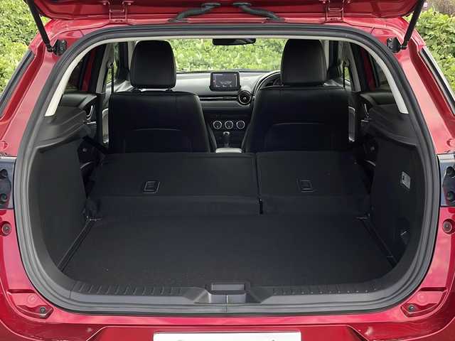 マツダ ＣＸ－３ 20SプロアクティブSパッケージ 新潟県 2019(令1)年 5.3万km ソウルレッドクリスタルM 4WD/純正SDナビ/CD/DVD/BT/フルセグテレビ/全方位カメラ/ETC/ドライブレコーダー/衝突被害軽減ブレーキ/レーンキープアシスト/レーダークルーズコントロール/半革シート/運転席パワーシート/シートヒーター /ステアリングヒーター/ステアリングスイッチ/パドルシフト/コーナーセンサー/スマートキー/プッシュスタート/LEDヘッドライト/オートライト/オートハイビーム/フォグランプ/純正18インチアルミホイール