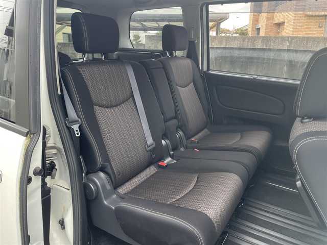 日産 セレナ HWS S HV Vセレ +Sefty 茨城県 2015(平27)年 8.5万km ブリリアントホワイトパール 社外HDDナビ（CD/DVD/HDD/ワンセグTV）/ETC/前ドライブレコーダー/エマージェンシーブレーキ/レーンキープ/革ステアリング/クルーズコントロール/プッシュスタート/LEDヘッドライト/フォグライト/純正サマータイヤ付き16インチAW積み込（195/60/16）/純正フロアマット/ドアバイザー