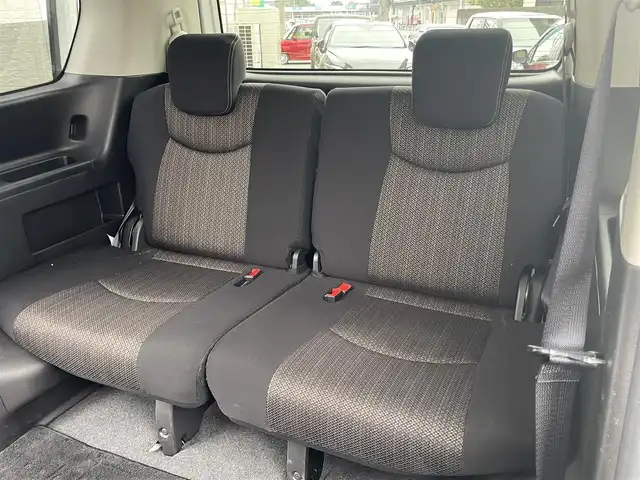 日産 セレナ HWS S HV Vセレ +Sefty 茨城県 2015(平27)年 8.5万km ブリリアントホワイトパール 社外HDDナビ（CD/DVD/HDD/ワンセグTV）/ETC/前ドライブレコーダー/エマージェンシーブレーキ/レーンキープ/革ステアリング/クルーズコントロール/プッシュスタート/LEDヘッドライト/フォグライト/純正サマータイヤ付き16インチAW積み込（195/60/16）/純正フロアマット/ドアバイザー